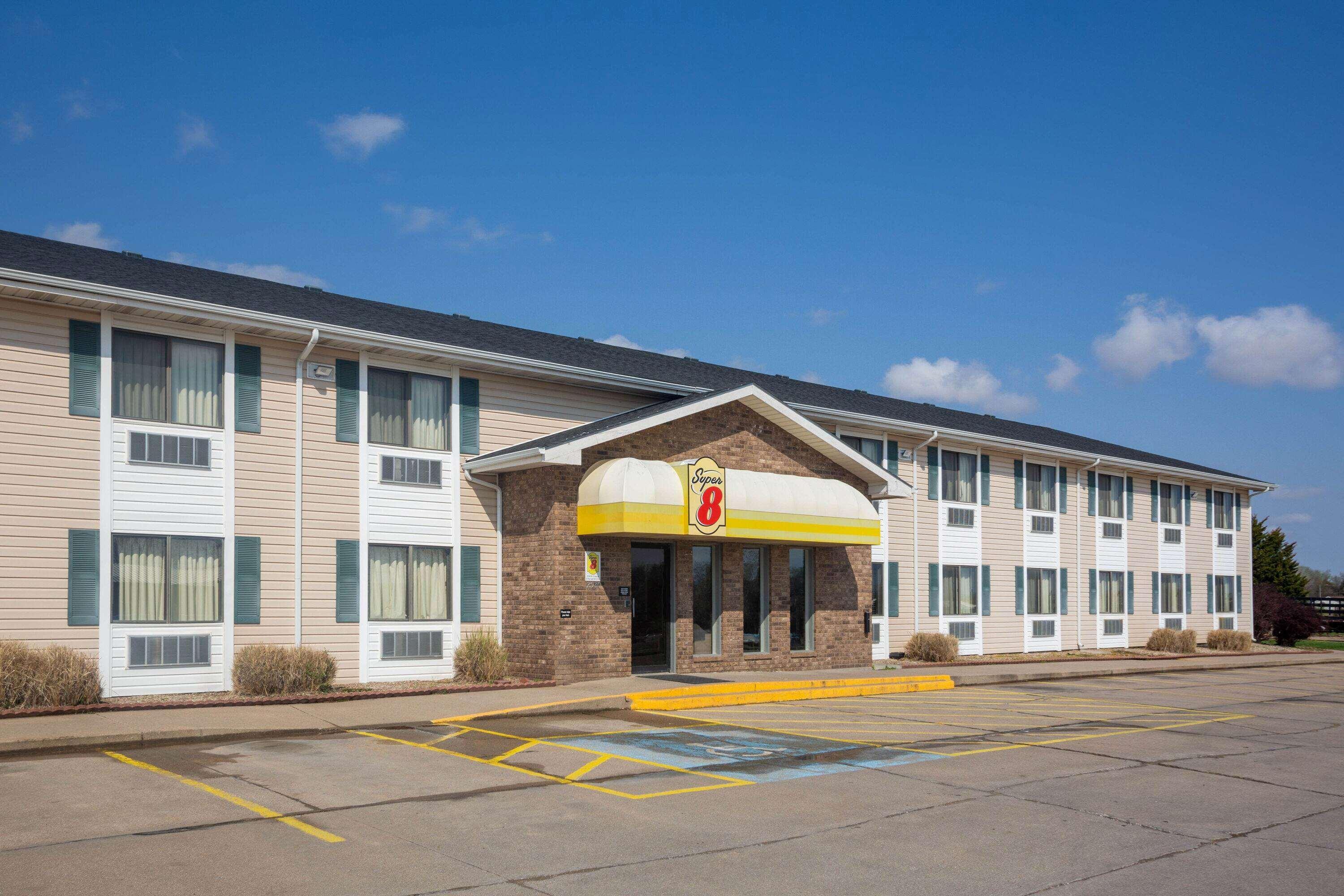 Super 8 By Wyndham El Dorado Hotel Exterior foto